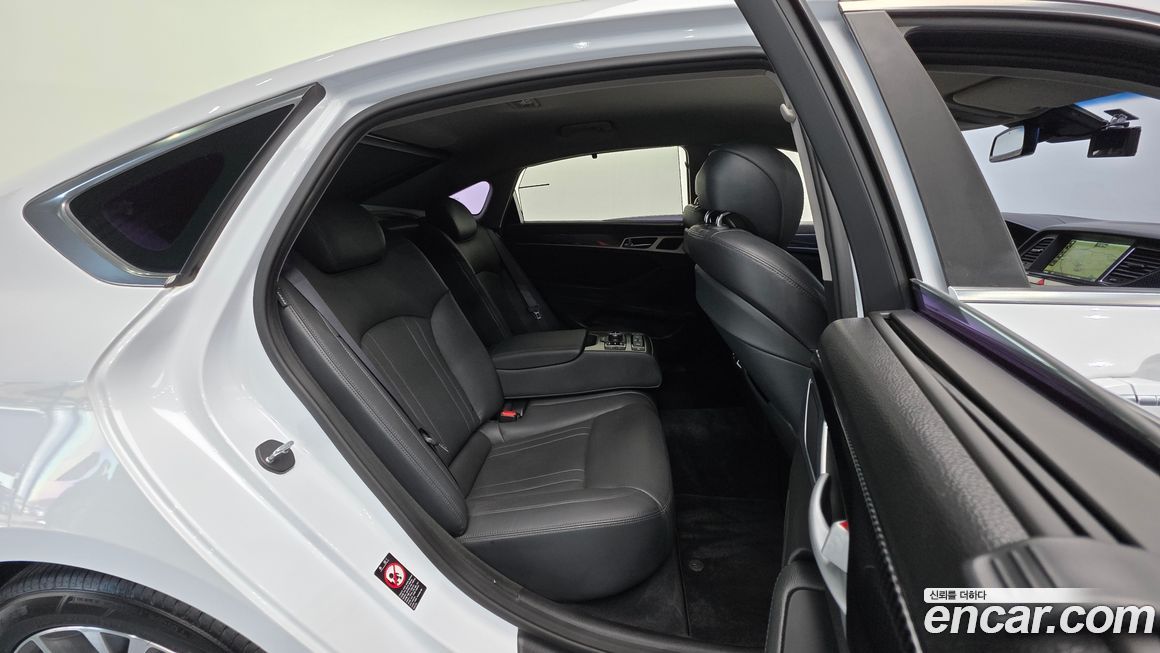 Hyundai Genesis 2015