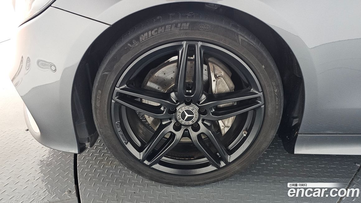 Mercedes-Benz E-Class 2018