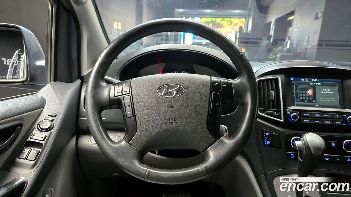 Hyundai Starex 2021