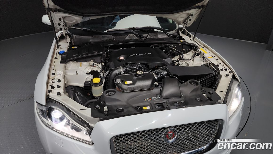 Jaguar XJ 2015