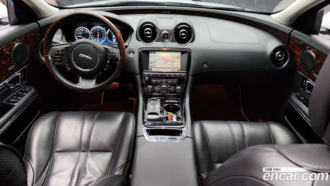 Jaguar XJ 2015