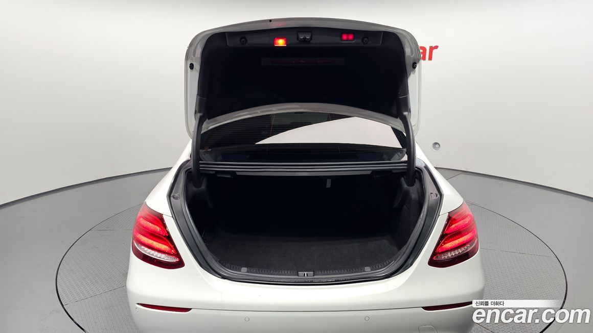 Mercedes-Benz E-Class 2017