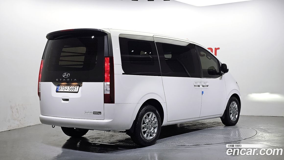 Hyundai Staria 2024