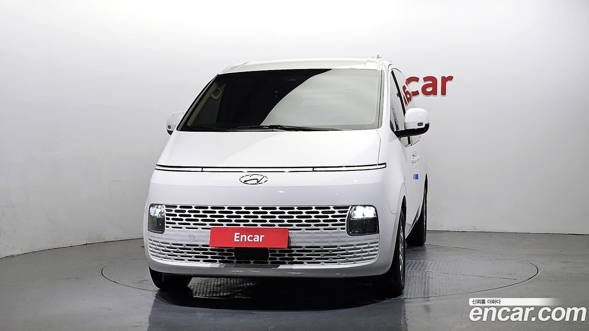 Hyundai Staria 2024