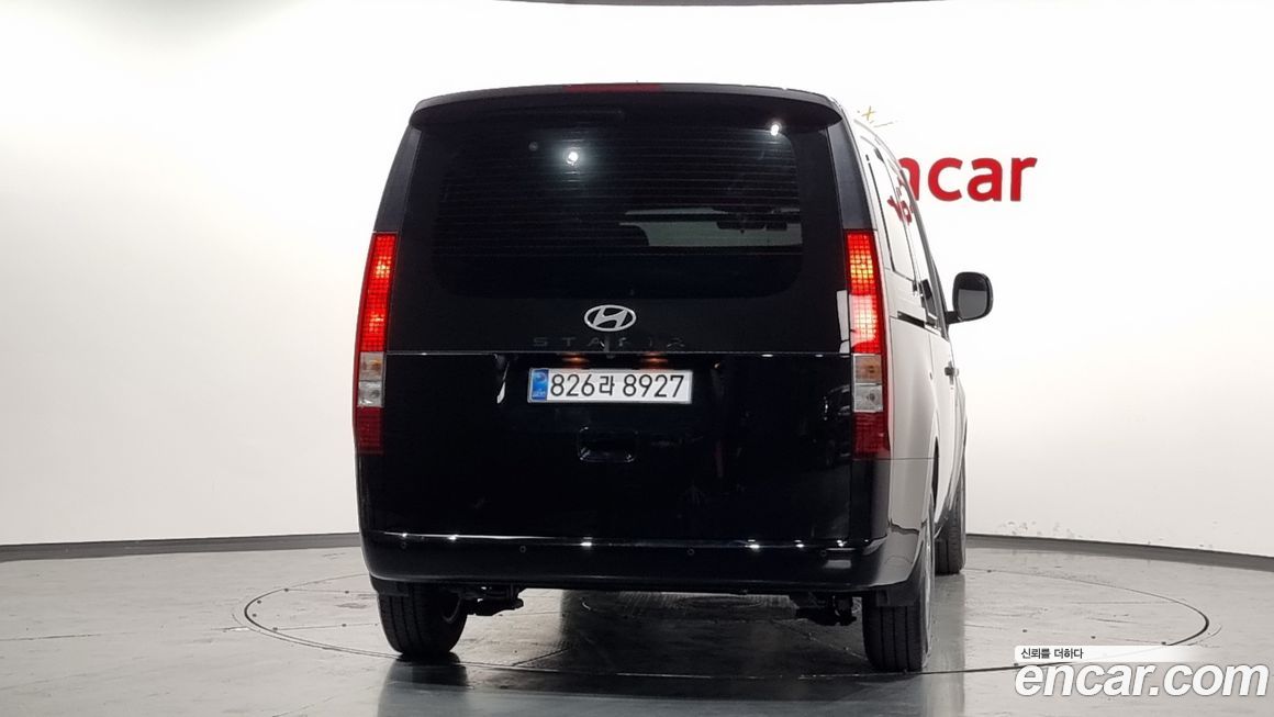 Hyundai Staria 2025
