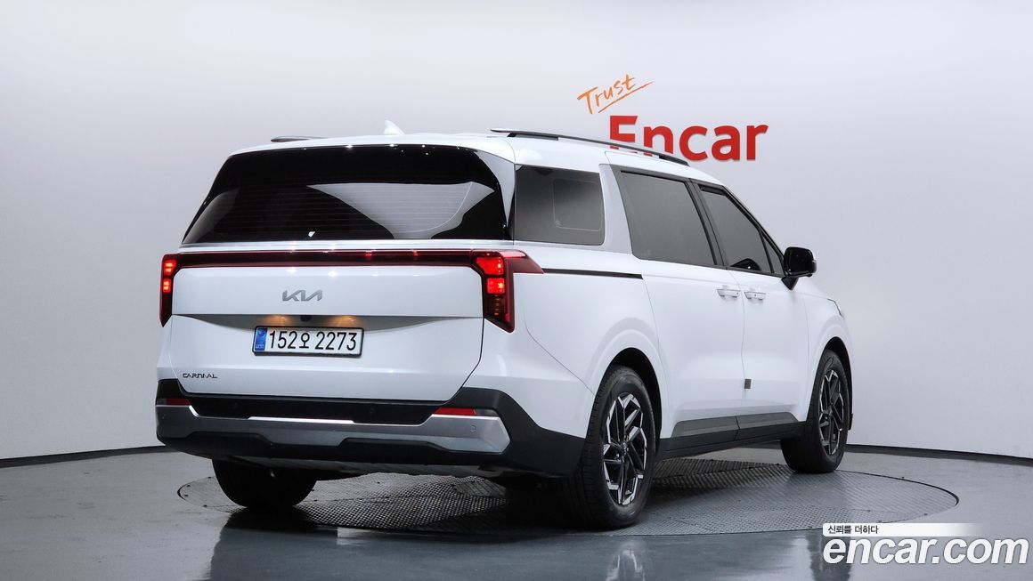 Kia Canival 2025