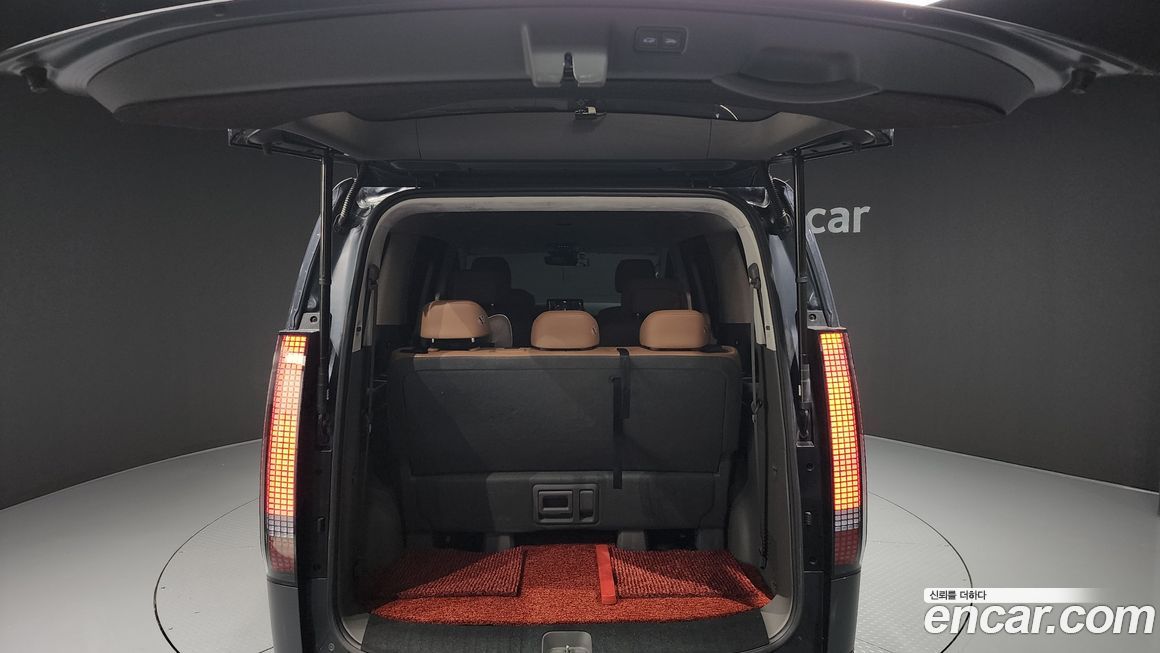 Hyundai Staria 2023