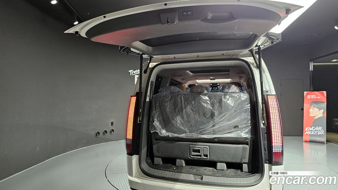Hyundai Staria 2025