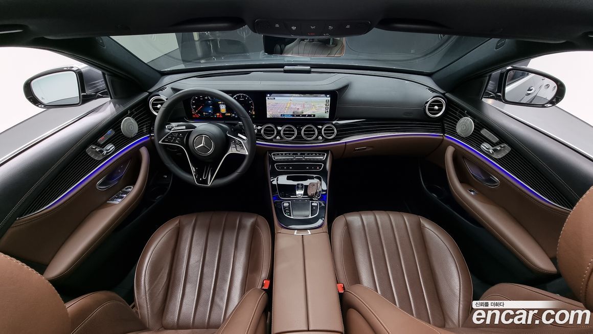 Mercedes-Benz E-Class 2021