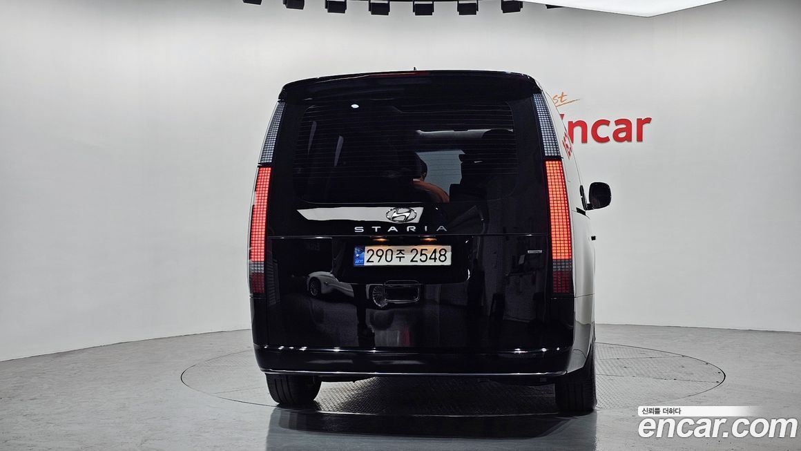 Hyundai Staria 2023