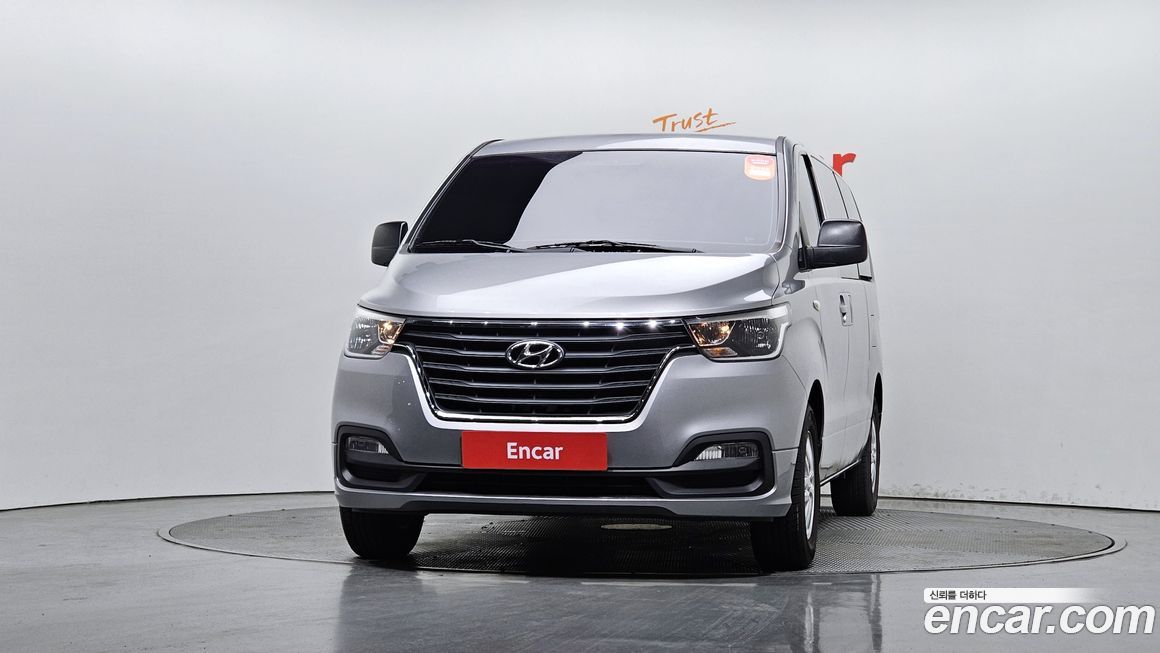 Hyundai Starex 2019