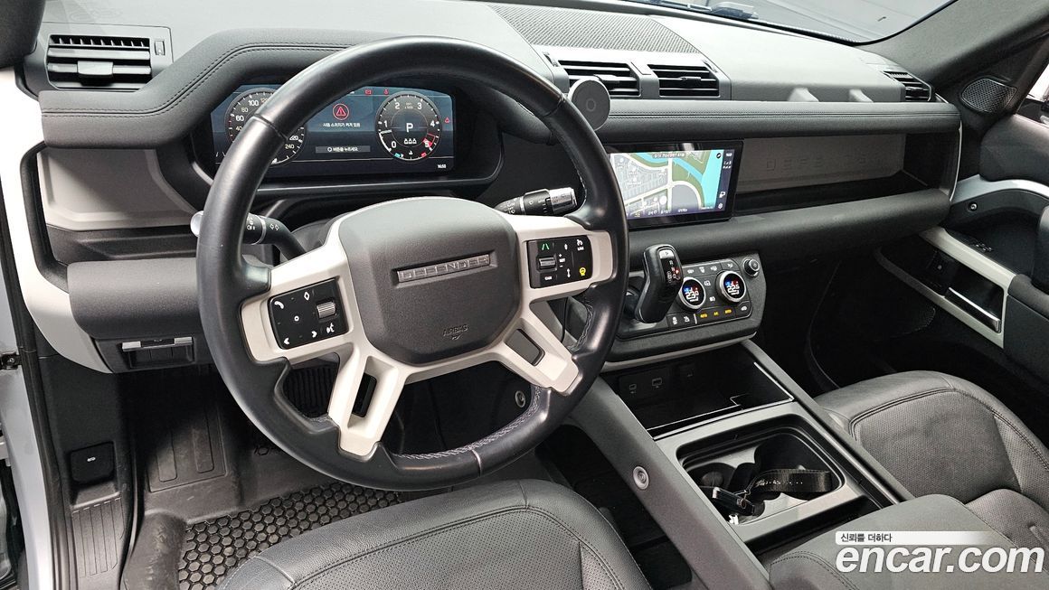 Land Rover Defender 2022