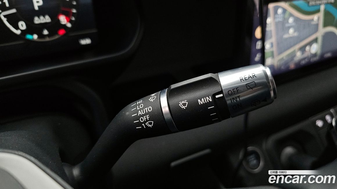 Land Rover Defender 2022