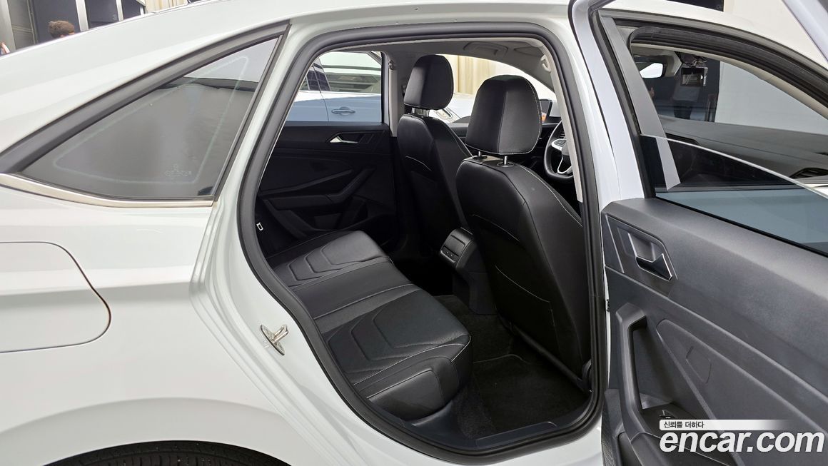 Volkswagen Jetta 2023