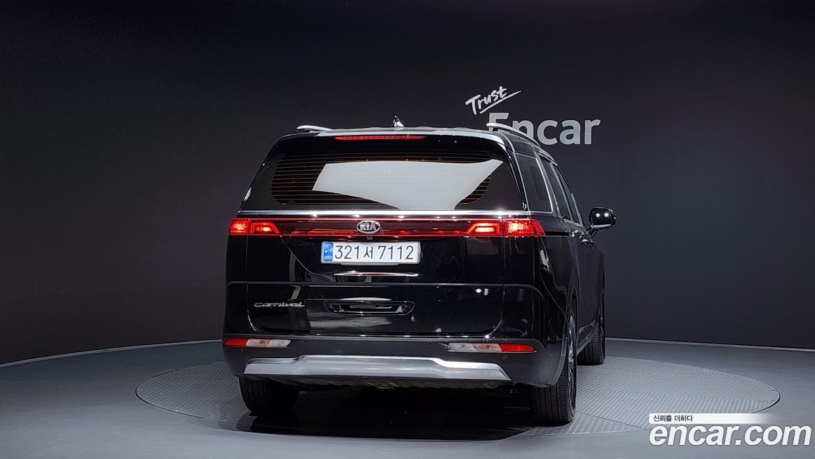 Kia Canival 2021