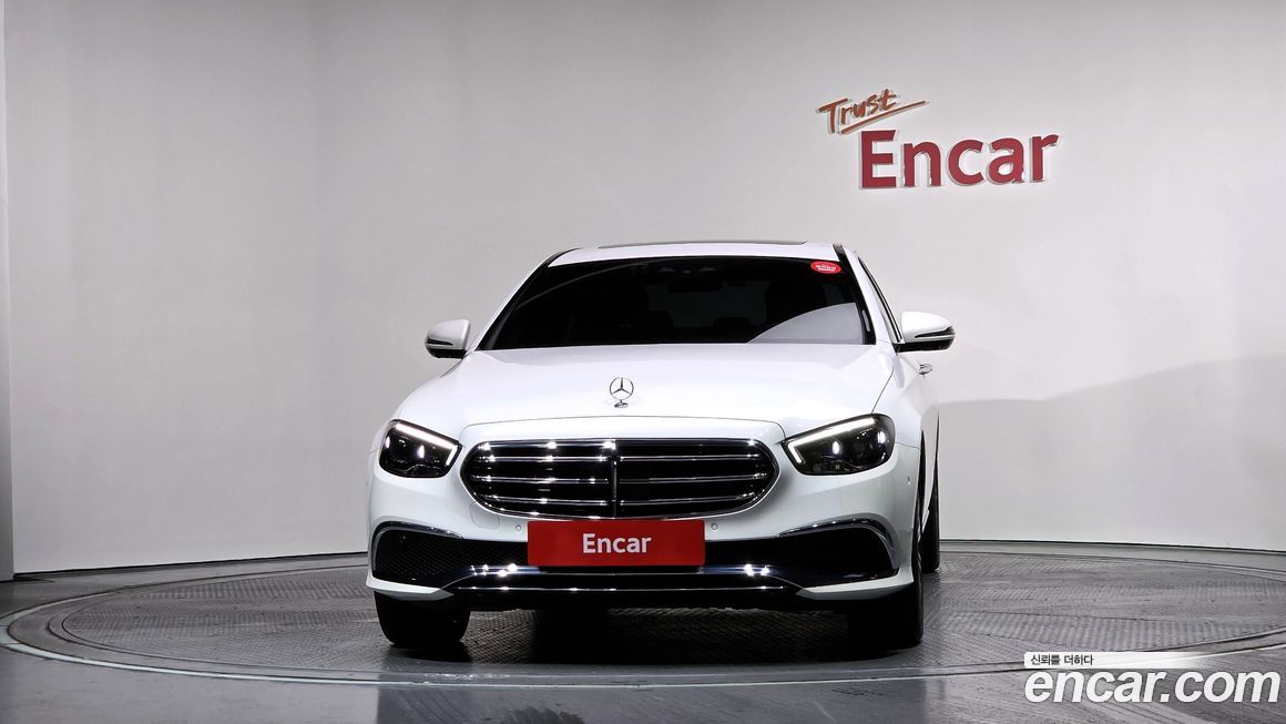 Mercedes-Benz E-Class 2023