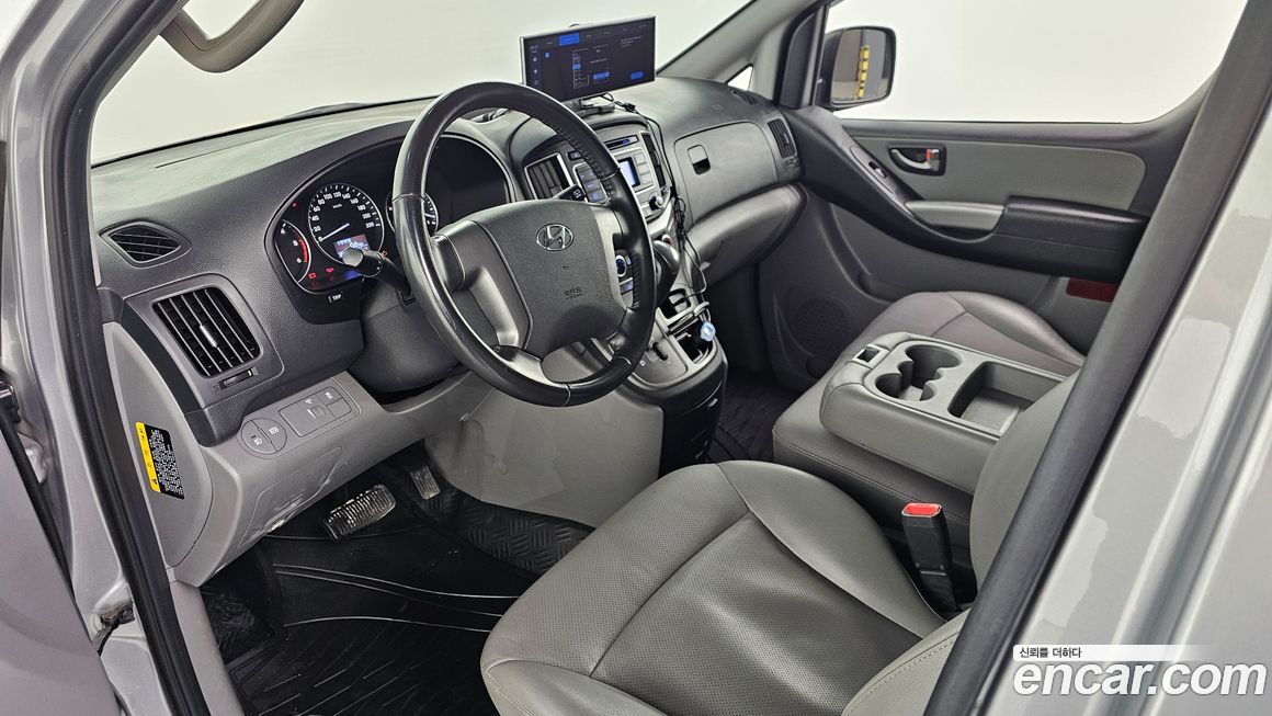 Hyundai Starex 2019
