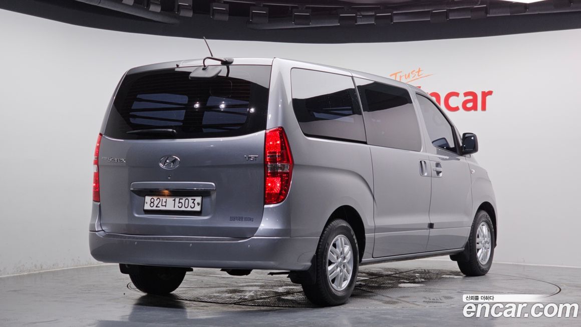 Hyundai Starex 2019