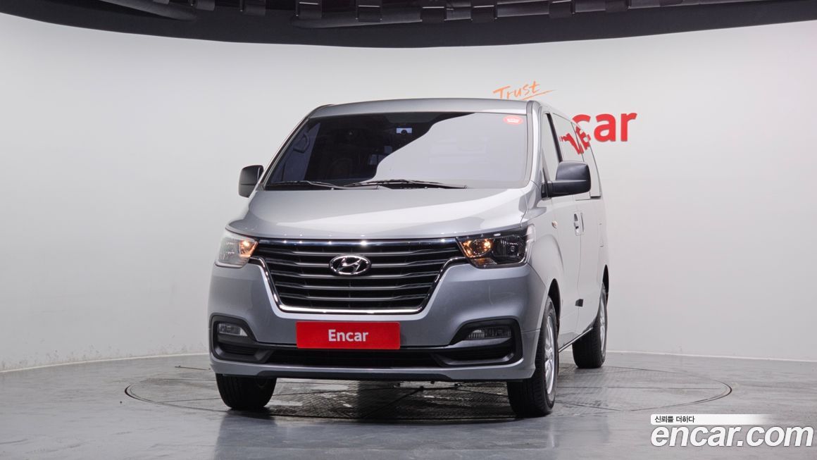 Hyundai Starex 2019