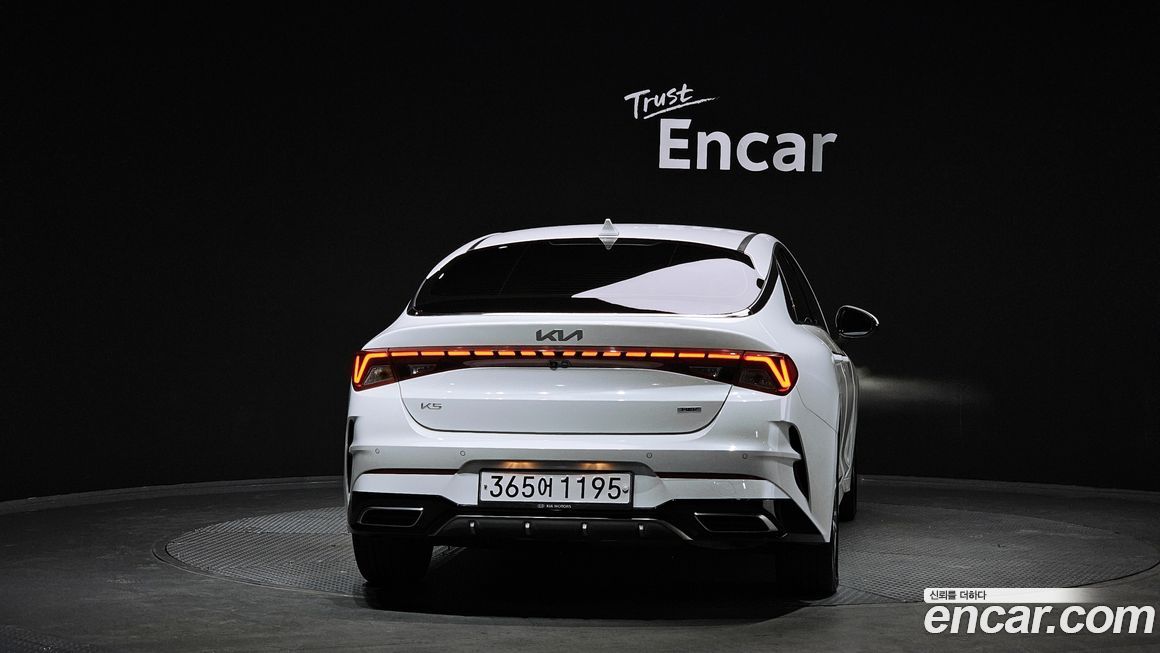 Kia K5 2023