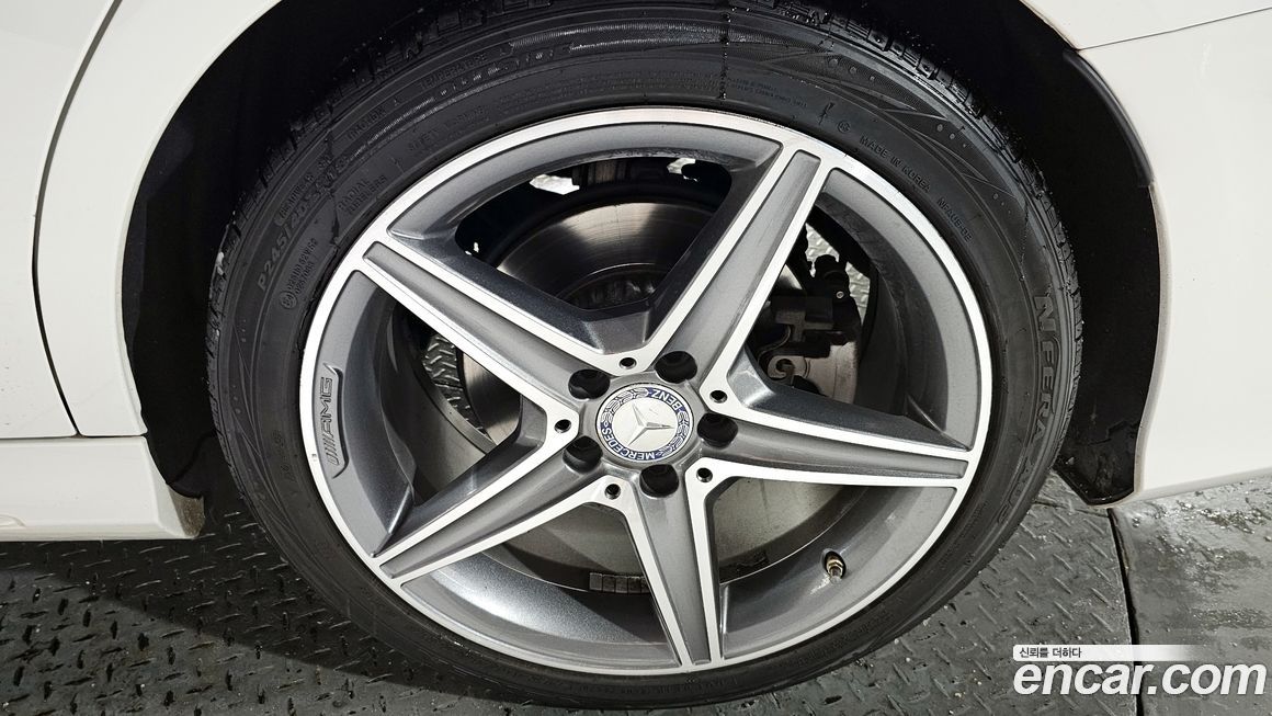 Mercedes-Benz C-Class 2017