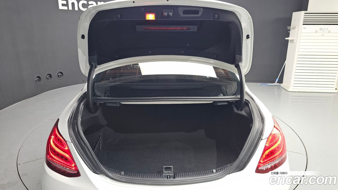 Mercedes-Benz C-Class 2017