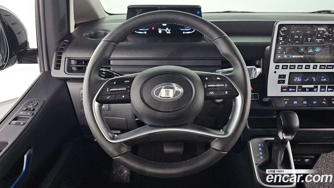 Hyundai Staria 2025