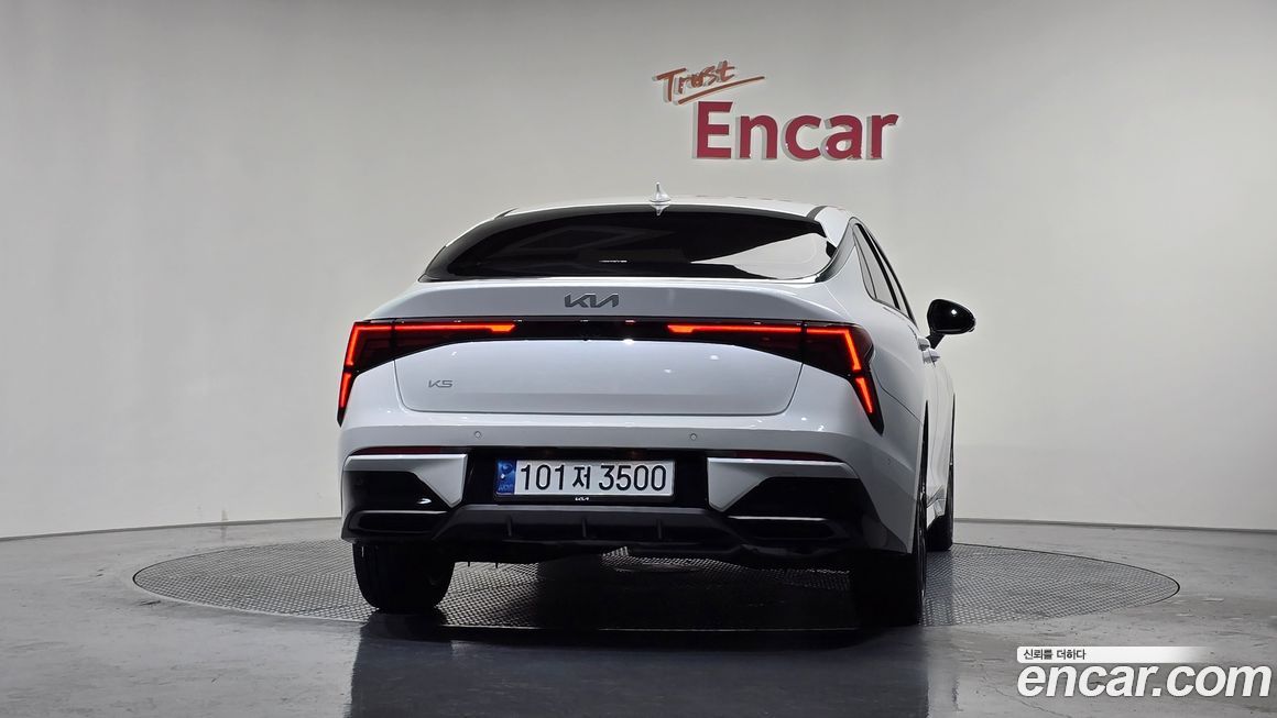 Kia K5 2025