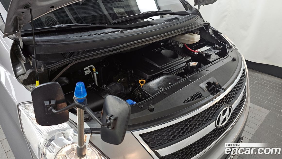 Hyundai Starex 2015