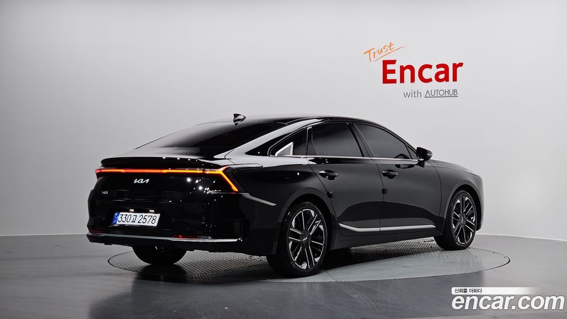 Kia K8 2025