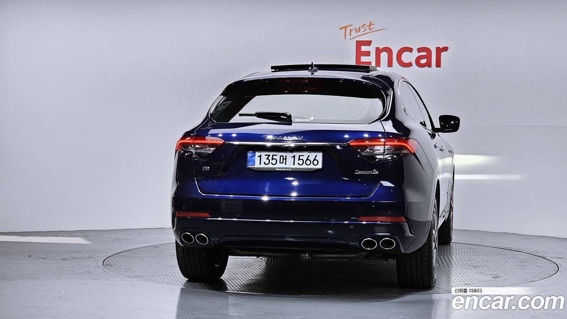 Maserati Levante 2021