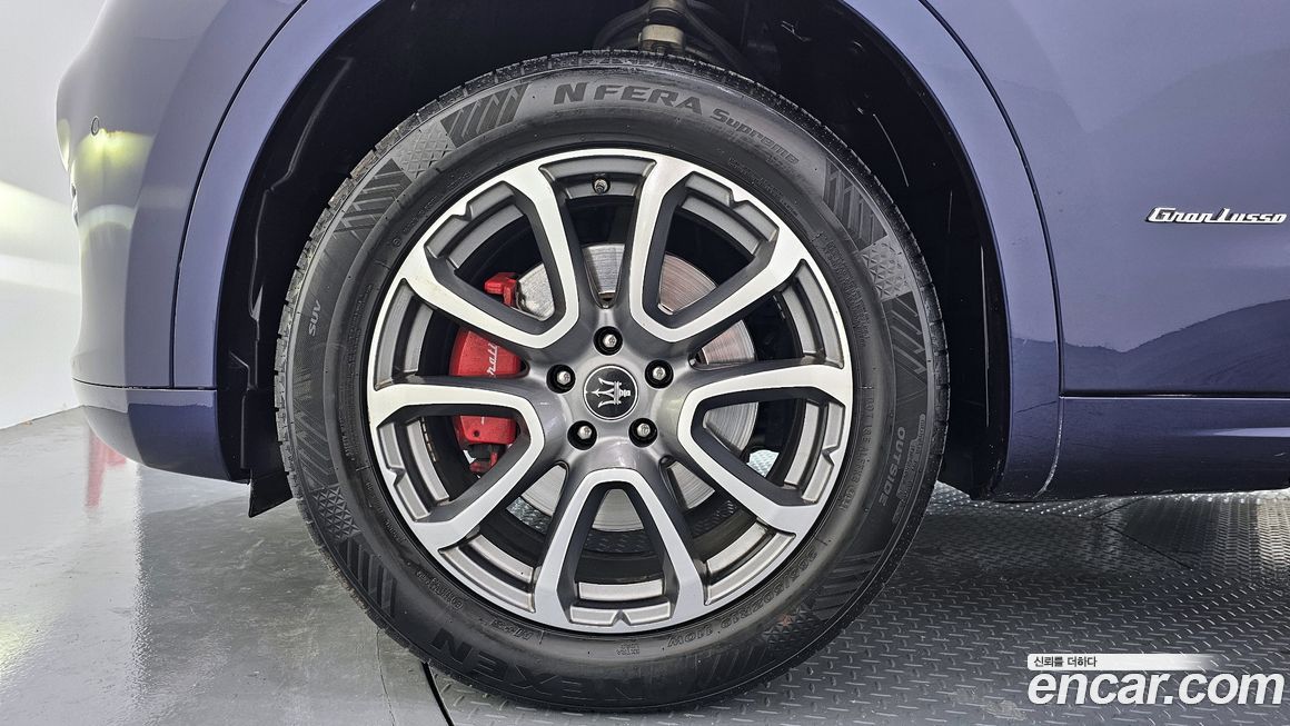 Maserati Levante 2021