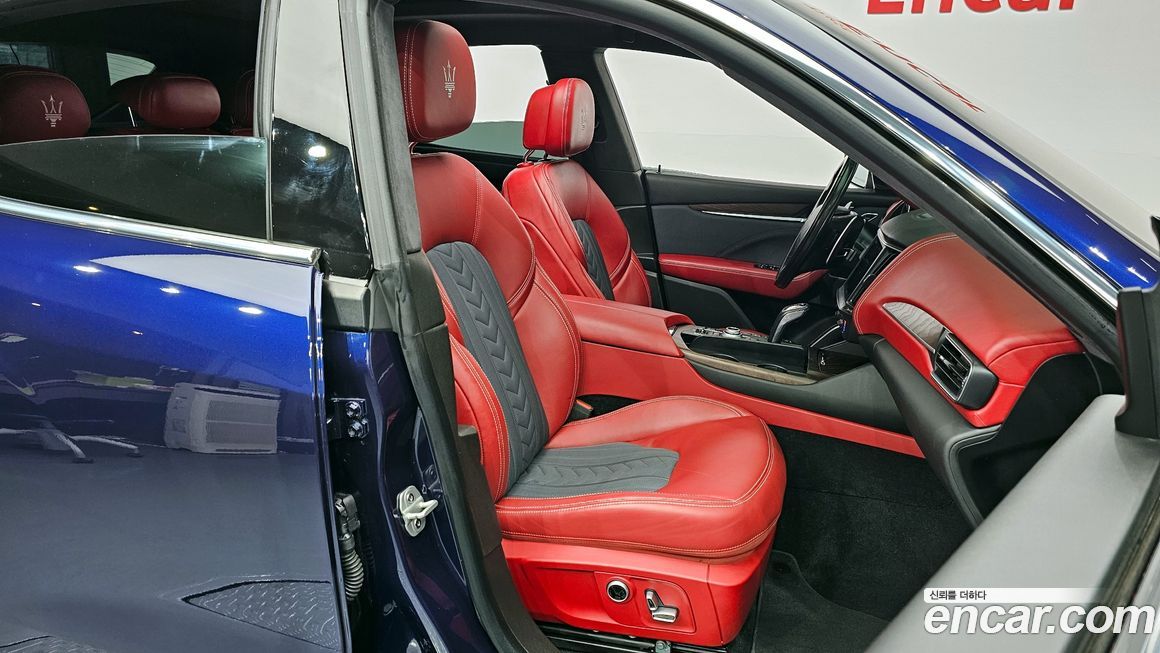 Maserati Levante 2021