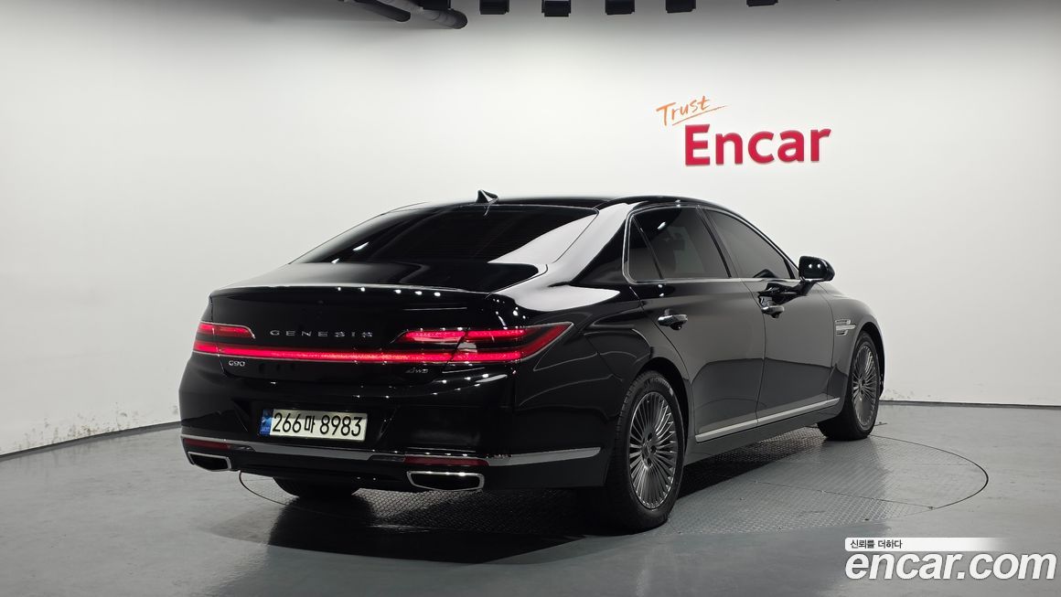 Genesis G90 2021
