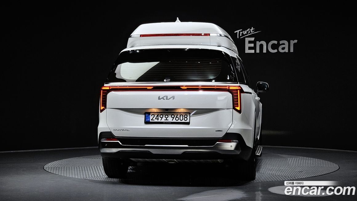Kia Canival 2025