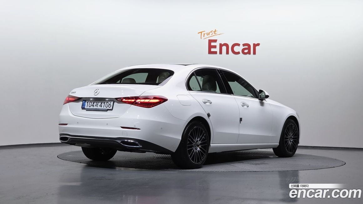 Mercedes-Benz C-Class 2025