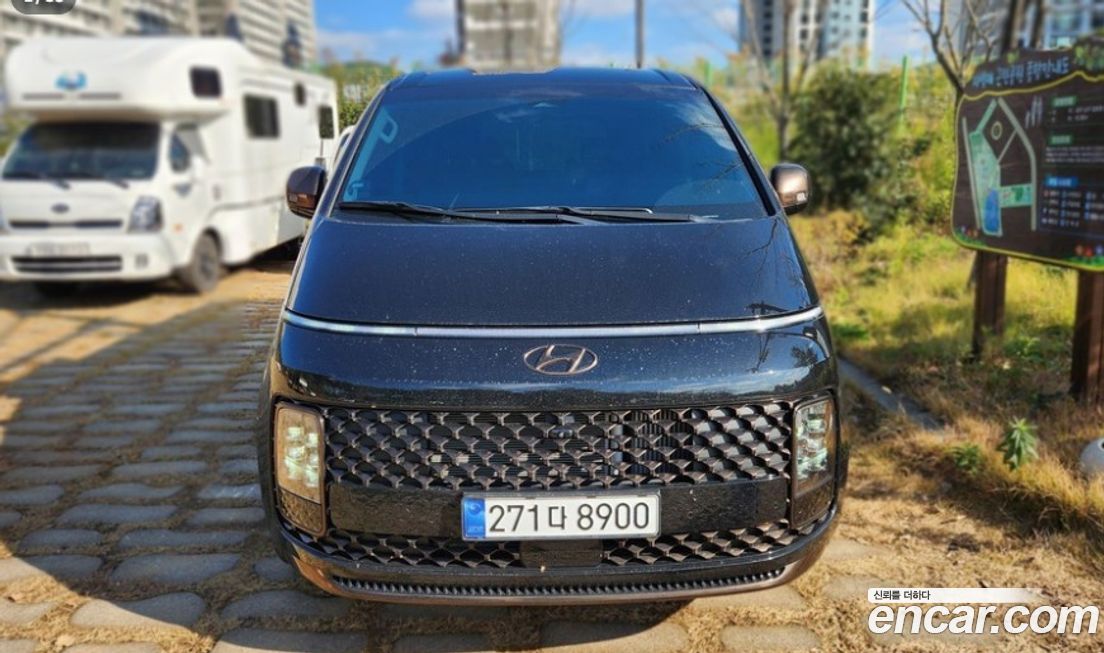 Hyundai Staria 2024