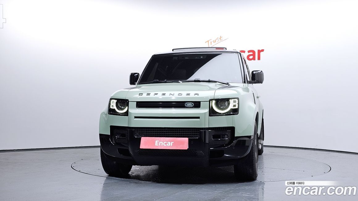 Land Rover Defender 2023