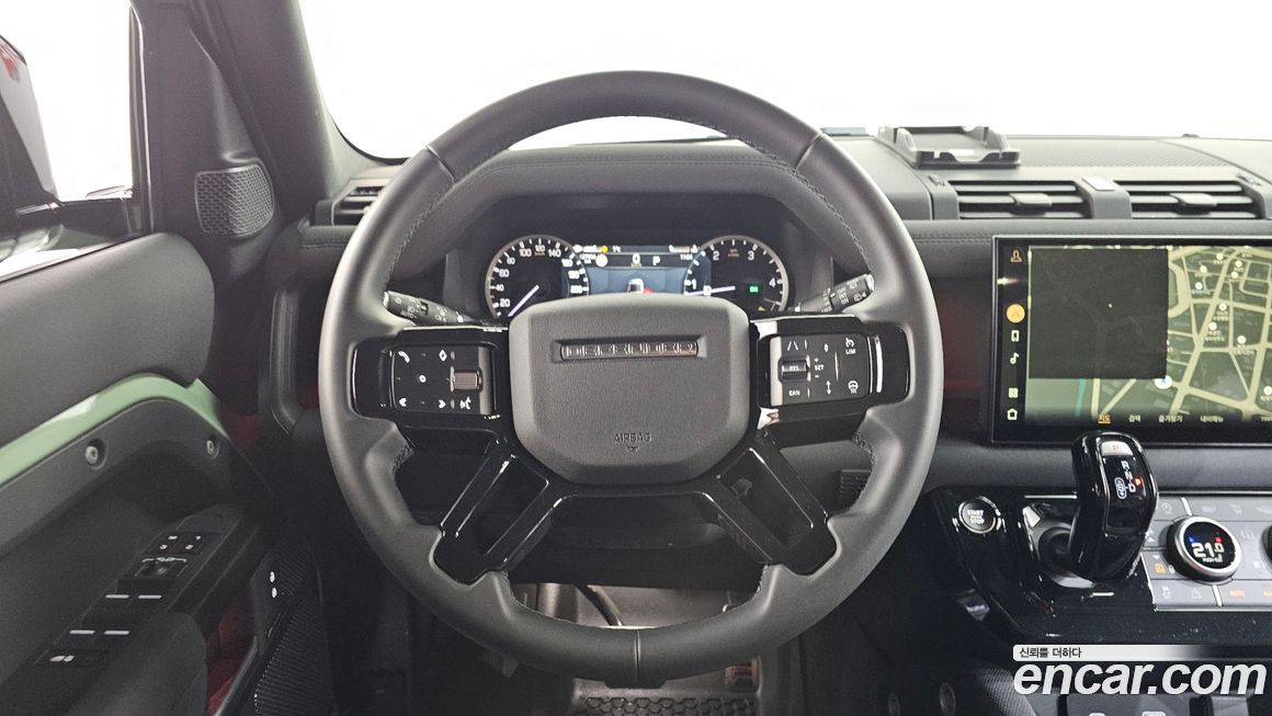 Land Rover Defender 2023