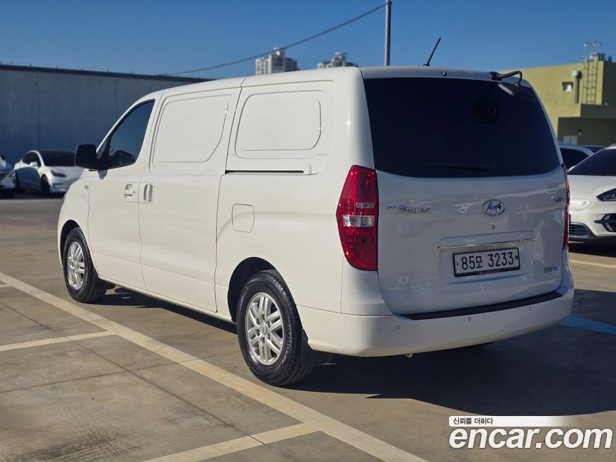 Hyundai Starex 2018