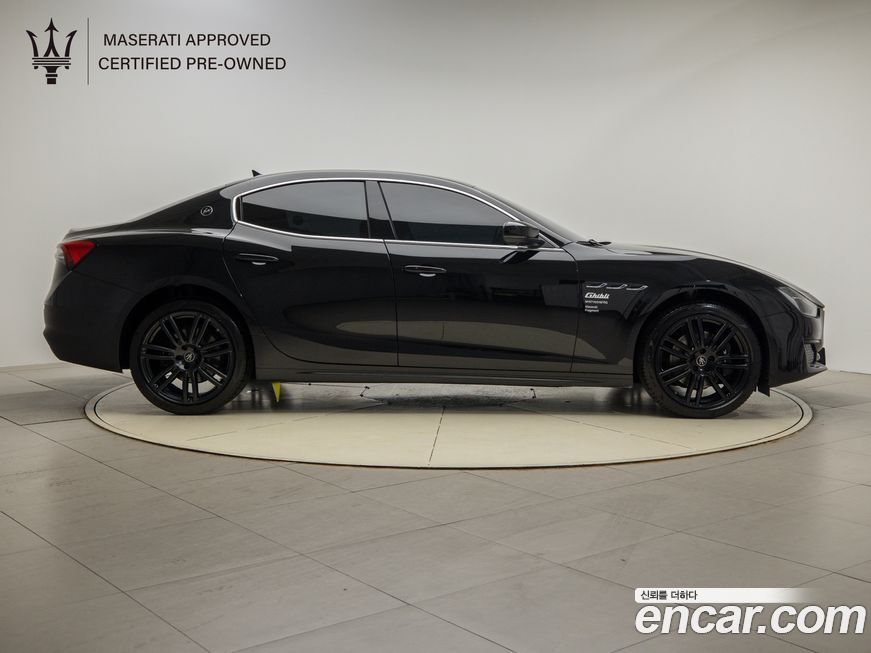Maserati Ghibli 2022