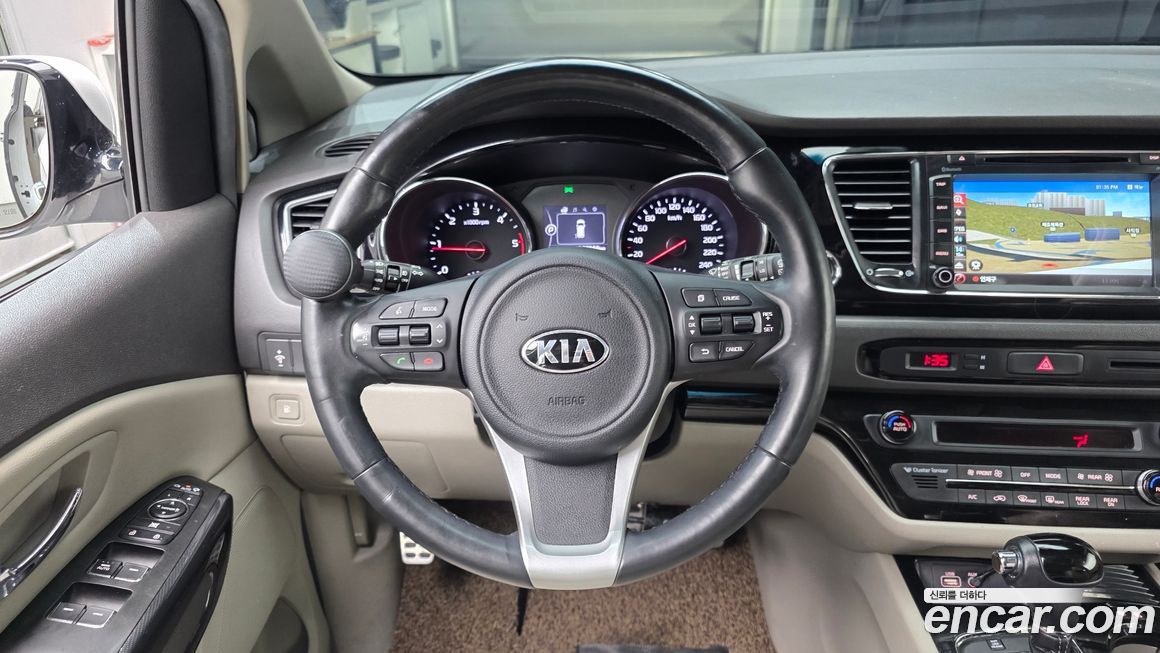 Kia Canival 2016