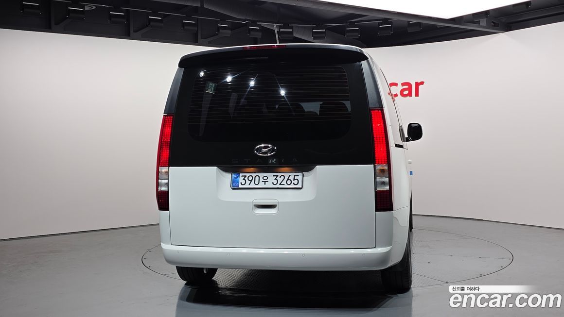 Hyundai Staria 2023
