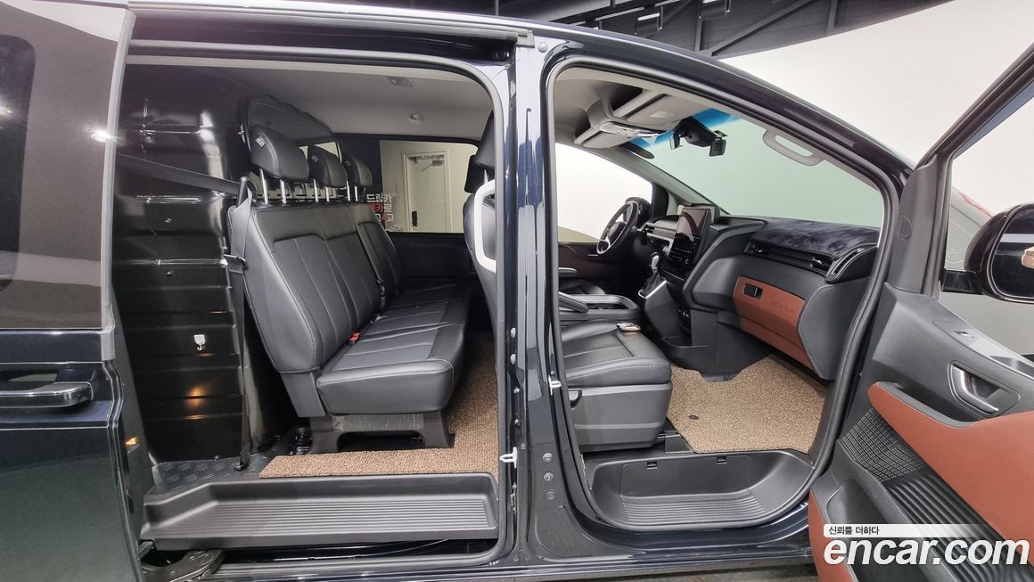 Hyundai Staria 2023