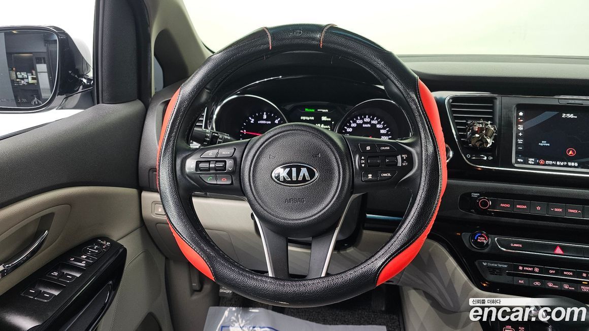 Kia Canival 2018