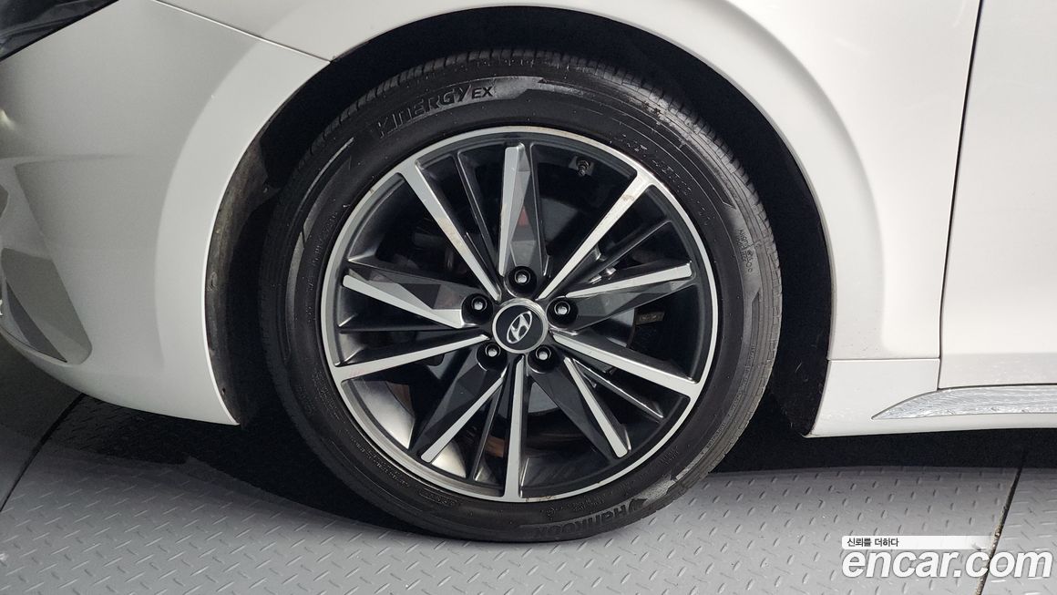 Hyundai Grandeur 2020