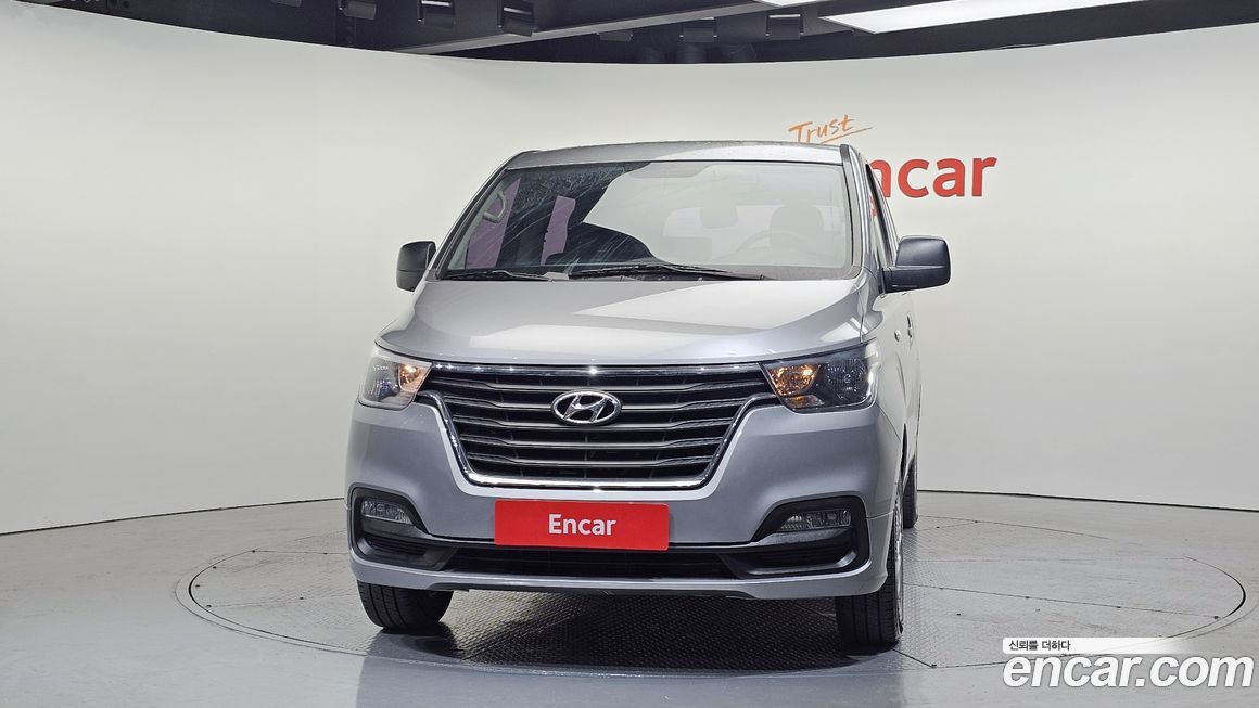 Hyundai Starex 2020
