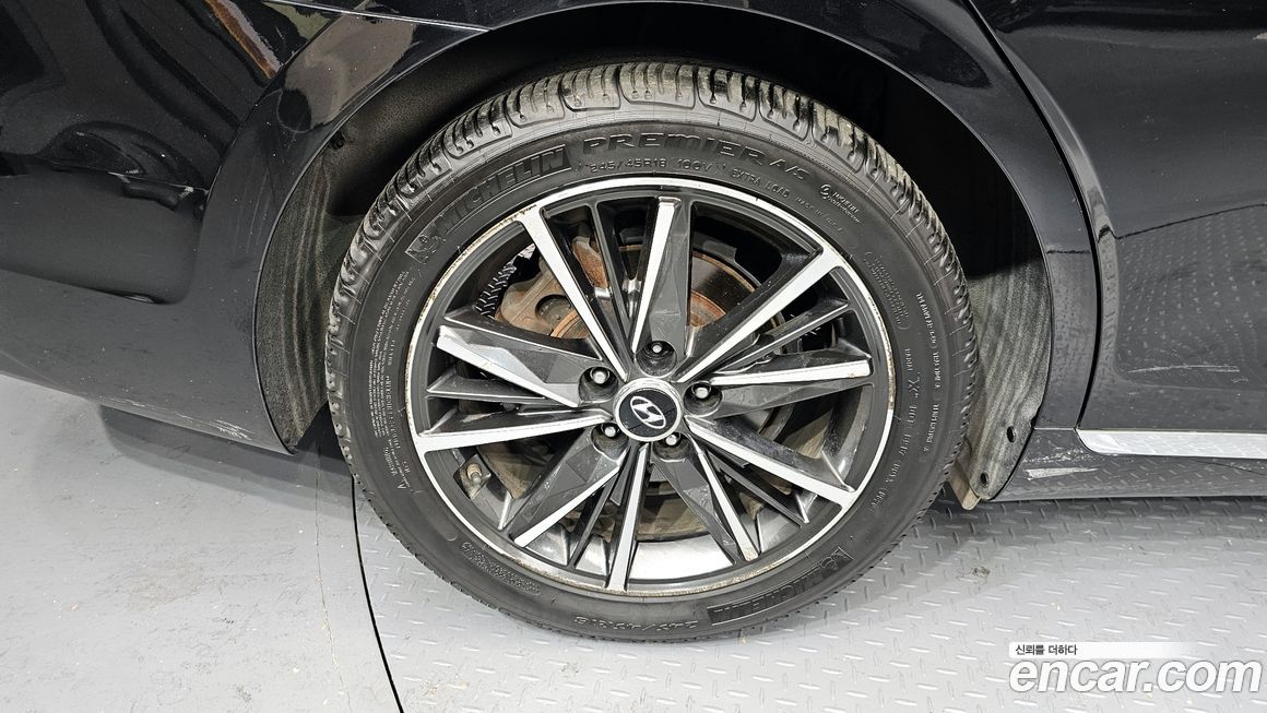 Hyundai Grandeur 2020