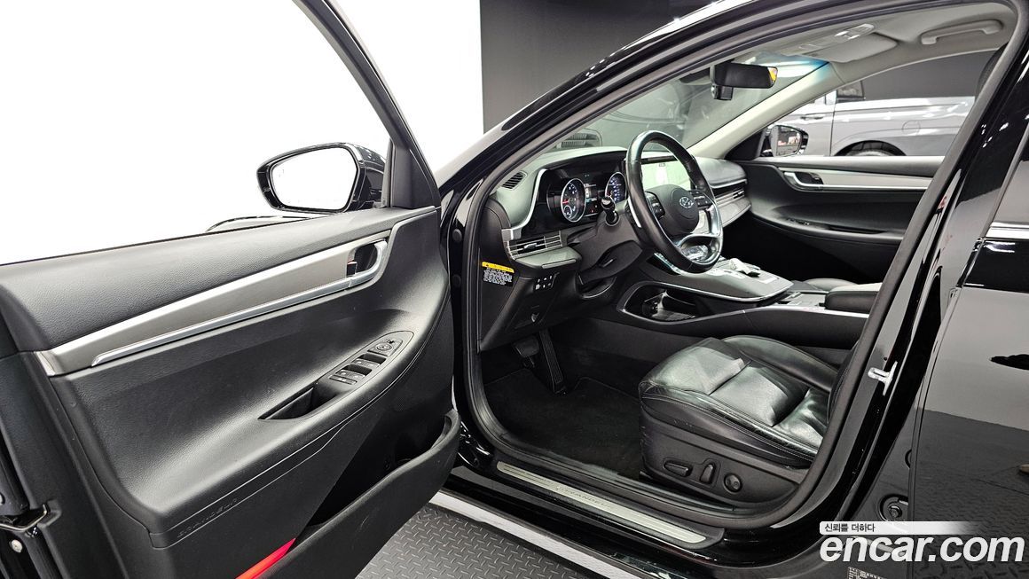 Hyundai Grandeur 2020