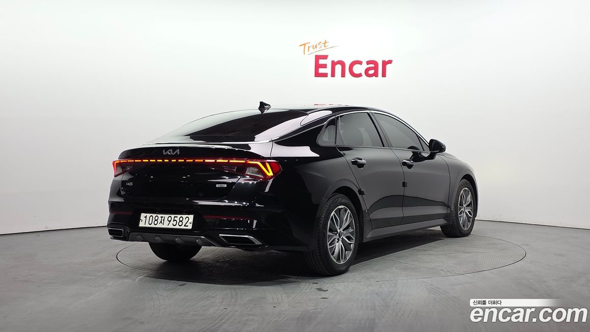 Kia K5 2023